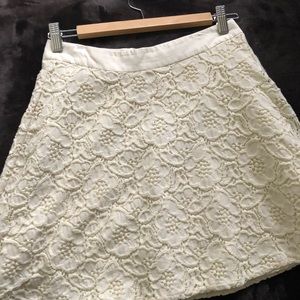 White/cream lace skater skirt 🤩